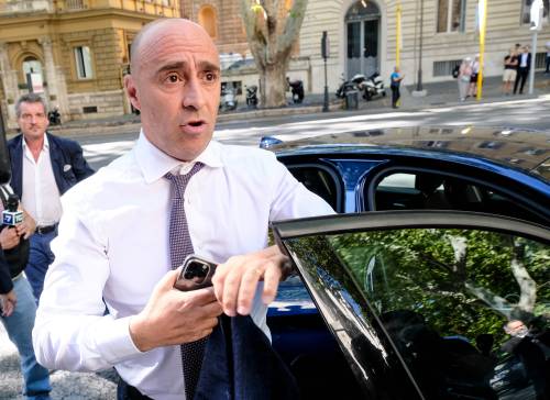 Retromarcia del sindaco di Taranto per bloccare l'ex Ilva