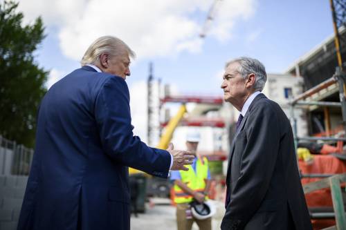 Powell non asseconda Trump, ma emergono due dissidenti nella Fed. Spunta ipotesi maxi-taglio