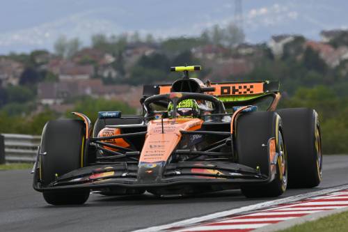 F1, le McLaren dominano le libere in Ungheria: Norris il più veloce, Leclerc terzo