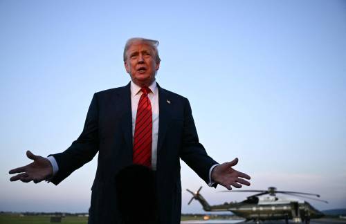 Trump rilancia sui benefici dei dazi per i cittadini Usa. E le borse Ue riaprono al rialzo