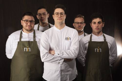 Ristorante Nin, lo chef Andrea De Lillo con la sua brigata