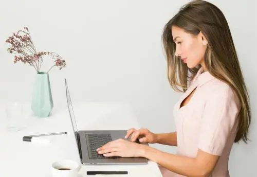 Over, perdere il lavoro a 50 anni: come reinventarsi e i metodi che funzionano