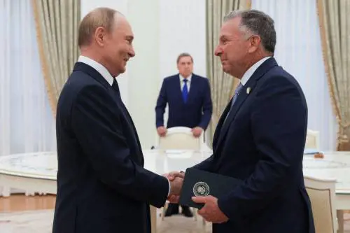 Guerra in Ucraina, Trump vuole incontrare Putin e Zelensky