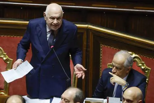 "Noi non facciamo politica". L'Anm replica alla Meloni ma rischiano anche le toghe