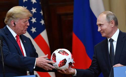Trump dice sì: "Vedrò presto Putin"