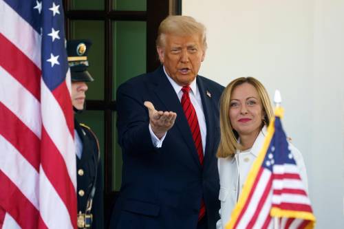La richiesta di Trump a Meloni e il no di Mosca. Fonti russe: "Incontro possibile tra una settimana"