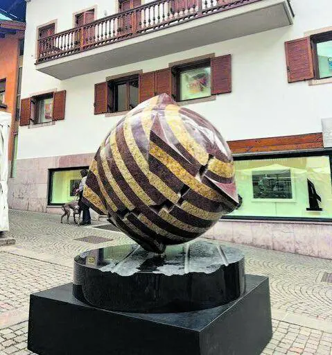 La bellezza intrinseca di "Tutto ciò che luccica"