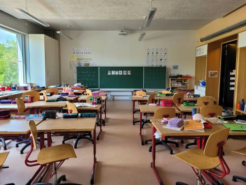 Famiglie tedesche in fuga dalle scuole pubbliche sempre più woke