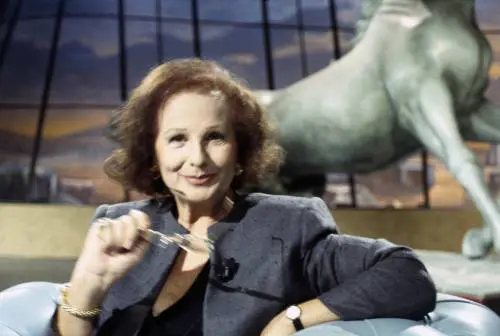 Il primo annuncio, Mike e Corrado: quello che forse non sai sulla "Signorina buonasera" Nicoletta Orsomando