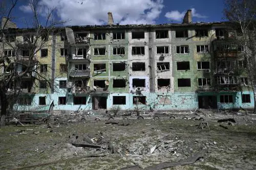 "Sono avanzati di 10 chilometri". L'offensiva russa a sorpresa per rafforzare Putin al vertice con Trump