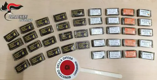 Il via vai, il caffè e i pedinamenti: così i carabinieri hanno sgominato il traffico di droga all'Elba