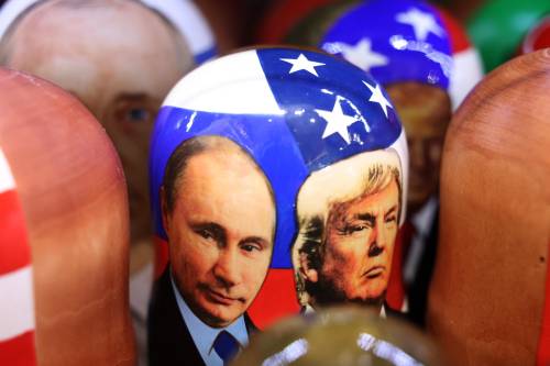 Il capo della Cia, i generali e gli uomini d'affari: ecco le delegazioni del vertice Trump e Putin