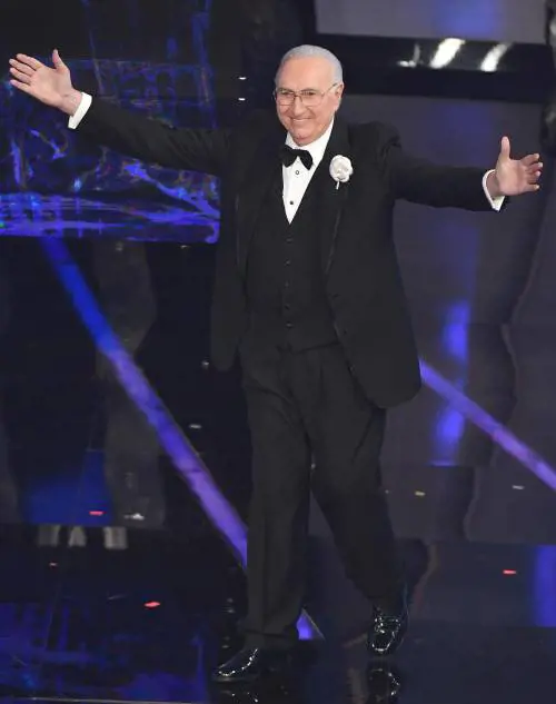 Padre di talenti, padrone di casa Rai e profeta dell'intrattenimento colto. Superpippo Baudo, eroe della tv