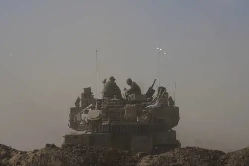 "Temono la conquista di Gaza city". E Hamas accetta la tregua, dubbi di Israele e Stati Uniti