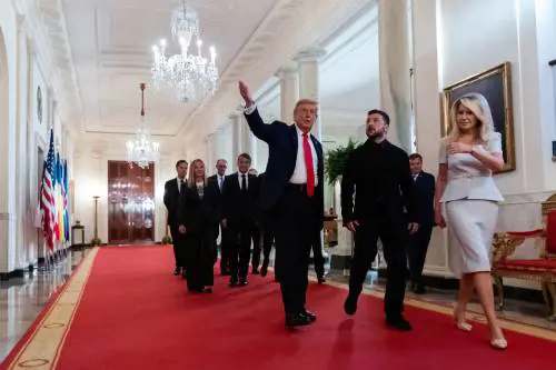 Finito il vertice alla Casa Bianca, Trump: "Ottimi incontri. Lavoro a vertice Putin-Zelensky prima del trilaterale". Incontro entro fine agosto