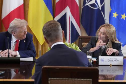 Meloni perno della trattativa. "Finalmente spiragli di dialogo"