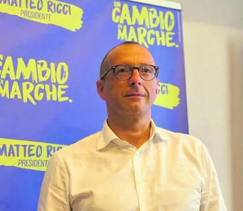 Ricci, 5 Stelle in subbuglio. In Toscana Calenda rompe