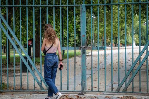 Quell'uragano che non arriva, ma spazza via il buonsenso