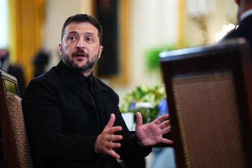 Zelensky bussa alla Casa Bianca: "Ultimatum a Mosca scaduto"