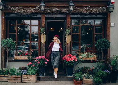 Come rifare il guardaroba per ripartire con stile al rientro dalle vacanze: i capi che non devono mancare