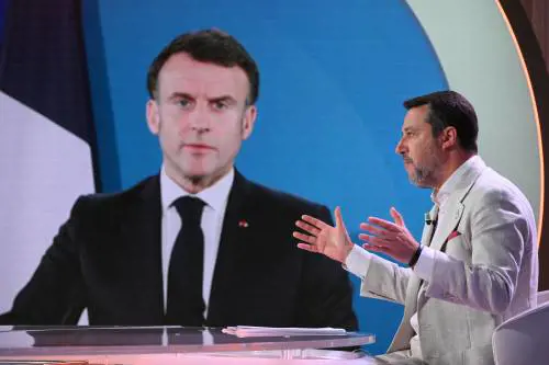 Salvini ha buon senso, Macron solo spocchia