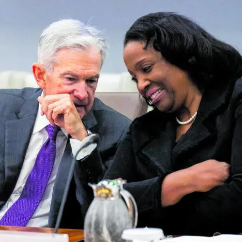 Nuovo assalto di Trump alla Fed. Licenziata la governatrice Cook