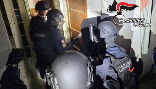 Arresti per spaccio a Livorno: tra gli indagati anche un tunisino coinvolto nell'omicidio Magina