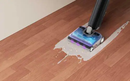 Eureka a IFA fa splendere i pavimenti, ecco FloorShine 880