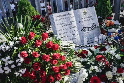 Brandizzo, caos alla cerimonia