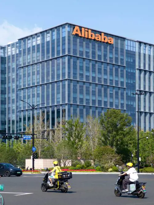 Alibaba e i 40 ladroni: commercio e privacy finiscono divorati tra le fauci del Dragone 