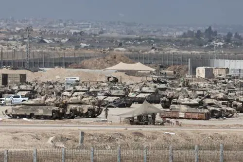 Gaza, i dubbi dei riservisti. Ira Israele contro l'Europa