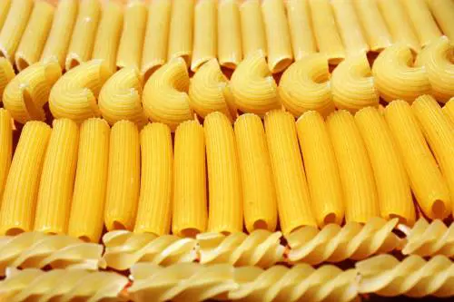 Schegge di legno nell'impasto. Ecco i lotti di pasta richiamati 