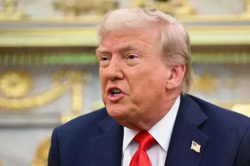 Esplode la rabbia di Trump: "Cospirano contro gli Usa". E allo Zar: "Qualcosa accadrà"