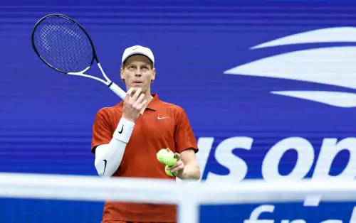 "Sono stato troppo prevedibile". Il mea culpa di Jannik Sinner dopo il match con Alcaraz