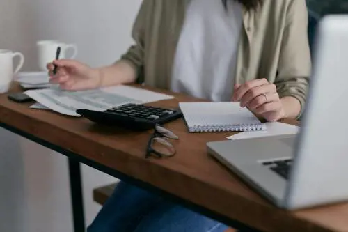 Bonus tredicesima da 100 euro, siamo all'ultima occasione: ecco come richiederlo