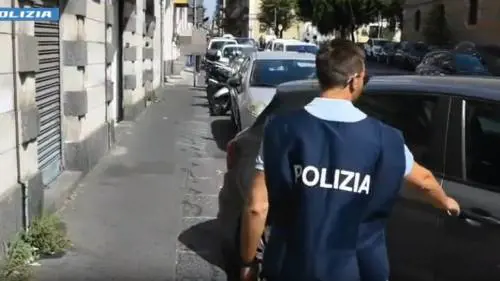 Abusi sessuali sulla dottoressa durante il turno di lavoro, ex primario sospeso dal servizio