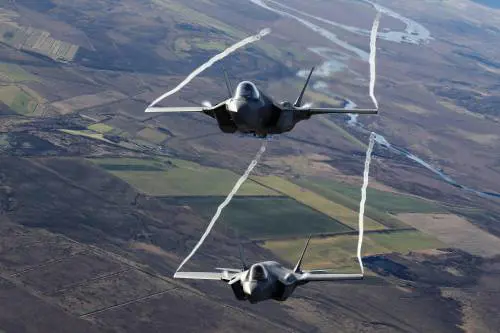 La Nato blinda il fronte orientale. Filo spinato, caccia e "no fly zone"
