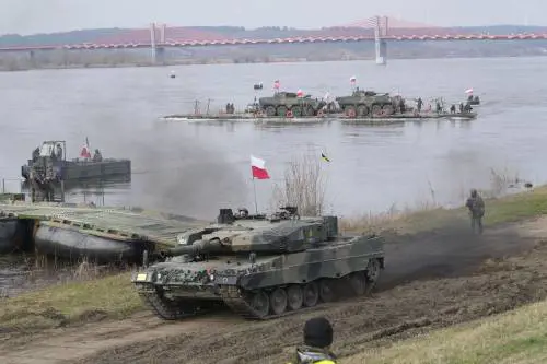 Caccia, tank e mezzo milione di uomini: la Polonia prepara scudo orientale anti Russia