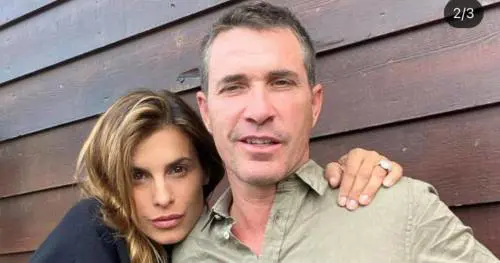 Il party di Halloween, le nozze lampo, le voci di crisi: la storia d'amore tra Elisabetta Canalis e Brian Perri