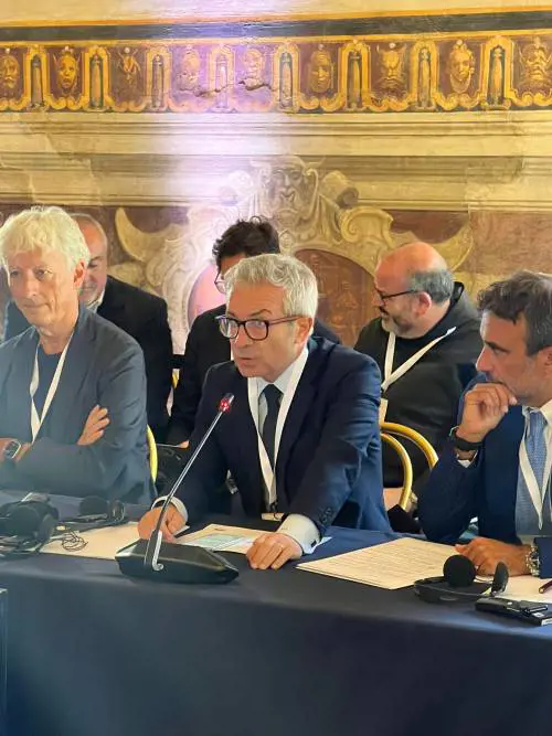 Enzo De Fusco al Tavolo Assemblea dell’Umano in occasione del World Meeting on Human Fraternity