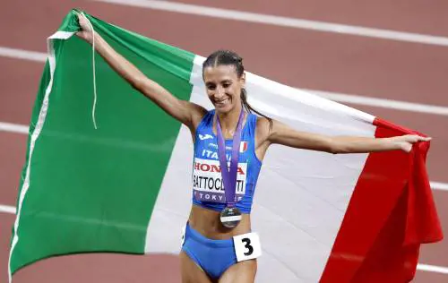 Mondiali di Tokyo, splendida Battocletti: è argento nei 10mila metri. Bronzo per Fabbri nel peso