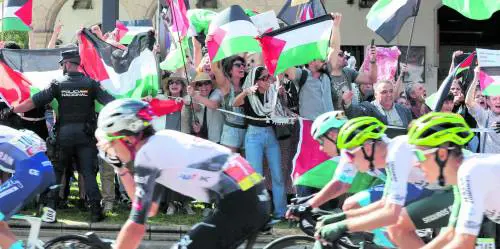 La guerra a Gaza "investe" la Vuelta