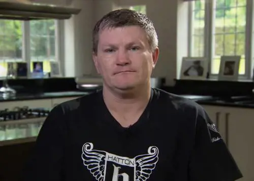 Addio a Ricky Hatton, l'ex pugile è stato trovato morto in casa