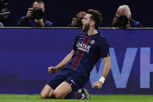 Troppo Psg per l'Atalanta, Carnesecchi limita i danni: finisce 4-0 al Parco dei Principi
