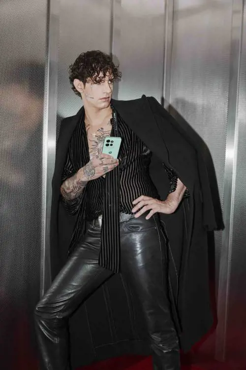 Motorola sceglie Achille Lauro: tra passioni, audacia e stile una partnership che segna una svolta