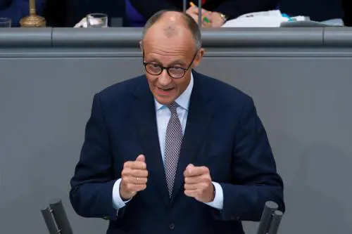 "A Kiev gli asset congelati ai russi"