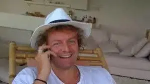 Giancarlo Devasini: l'incendio in azienda, la carriera come chirurgo. Come è nata Tether che lo ha reso miliardario