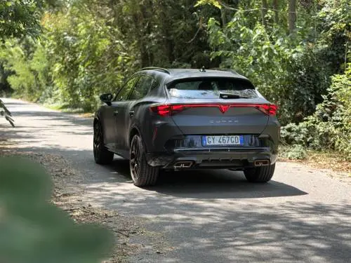Cupra Formentor e-Hybrid: come va la nuova ibrida da 272 CV?
