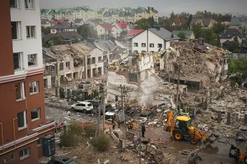 Diretta | Massiccio attacco russo contro l'Ucraina: quattro morti a Kiev tra cui una bambina. Nuovo avvistamento di droni in Danimarca