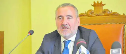 Accusato di corruzione, l’ex magistrato Venditti lascia il Cda del Casinò